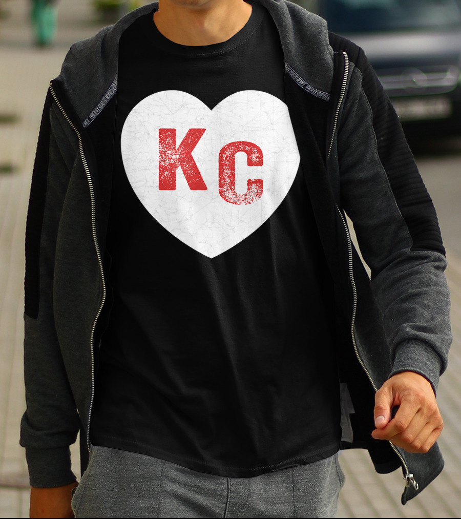 Vintage Red KC Heart Kansas City Love T-Shirt