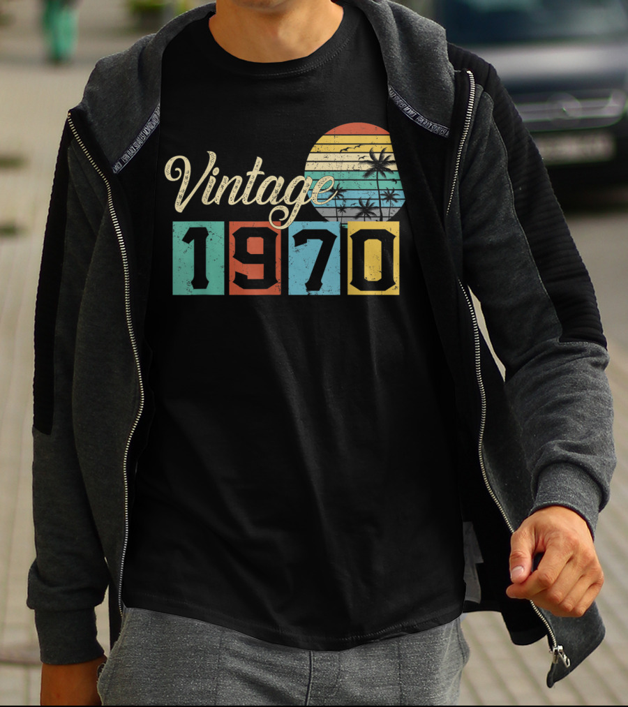 Vintage 1970 Sunset Birthday Classic 19 T-Shirt