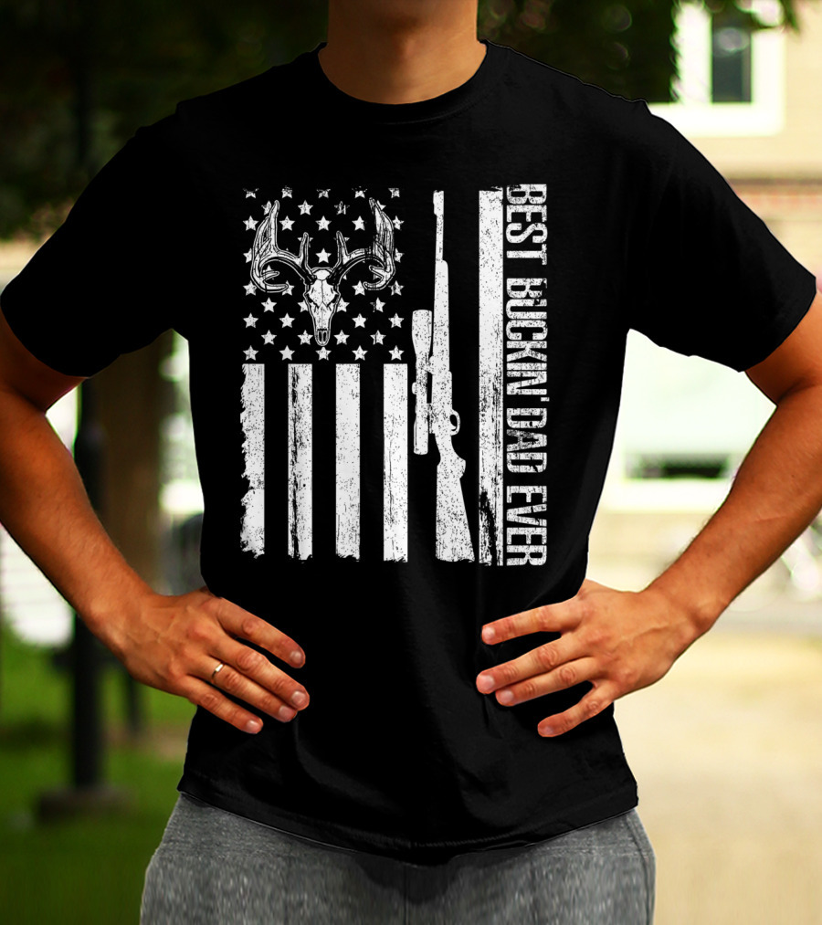Deer Hunting US Flag Best Buckin Dad Ever Vintage Rifle Buck Antlers T-Shirt