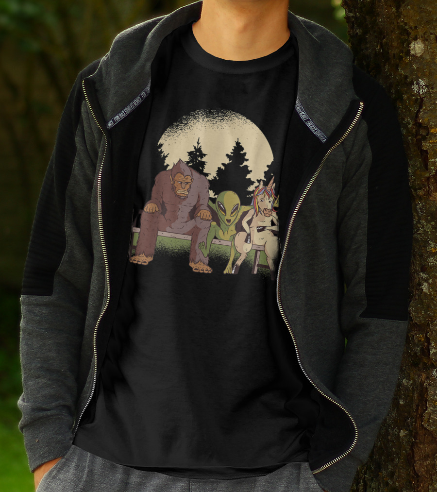 Creatures Monkey Alien Horse Forest Bench Scene T-Shirt