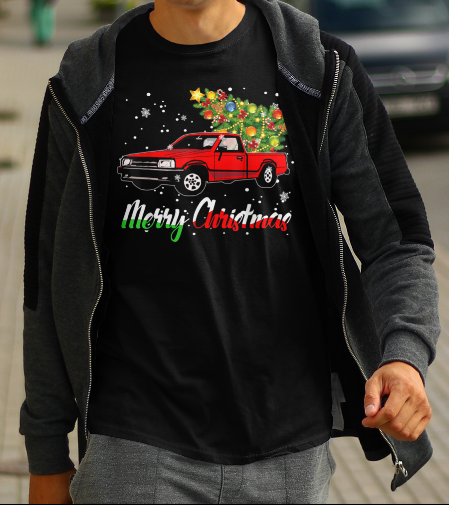 Merry Christmas Classic Old Red Truck With Christmas Tree And Snowflakes T-Shirt