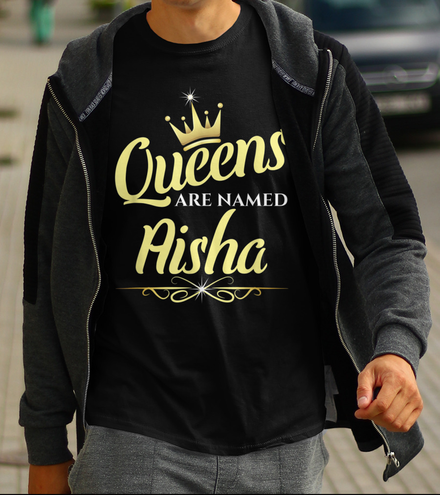 Queens Are Named Aisha Bold Crown Motif T-Shirt