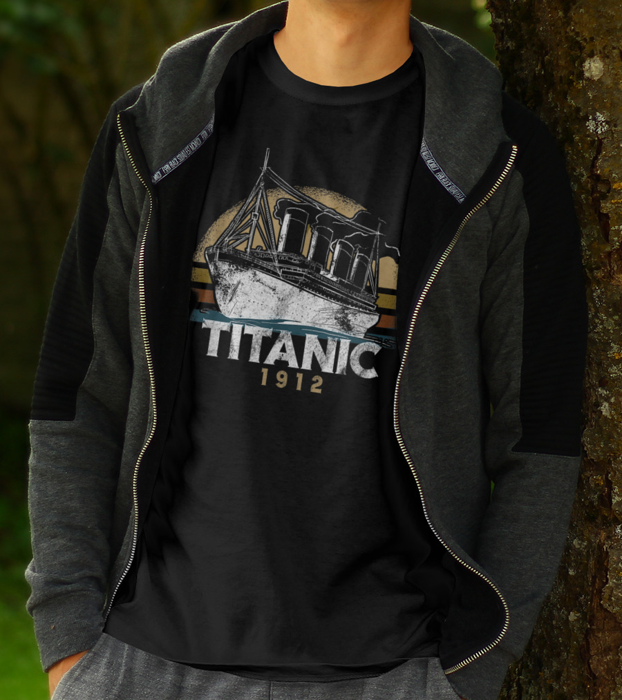 Titanic 1912 Vintage Ocean Liner Retro T-Shirt