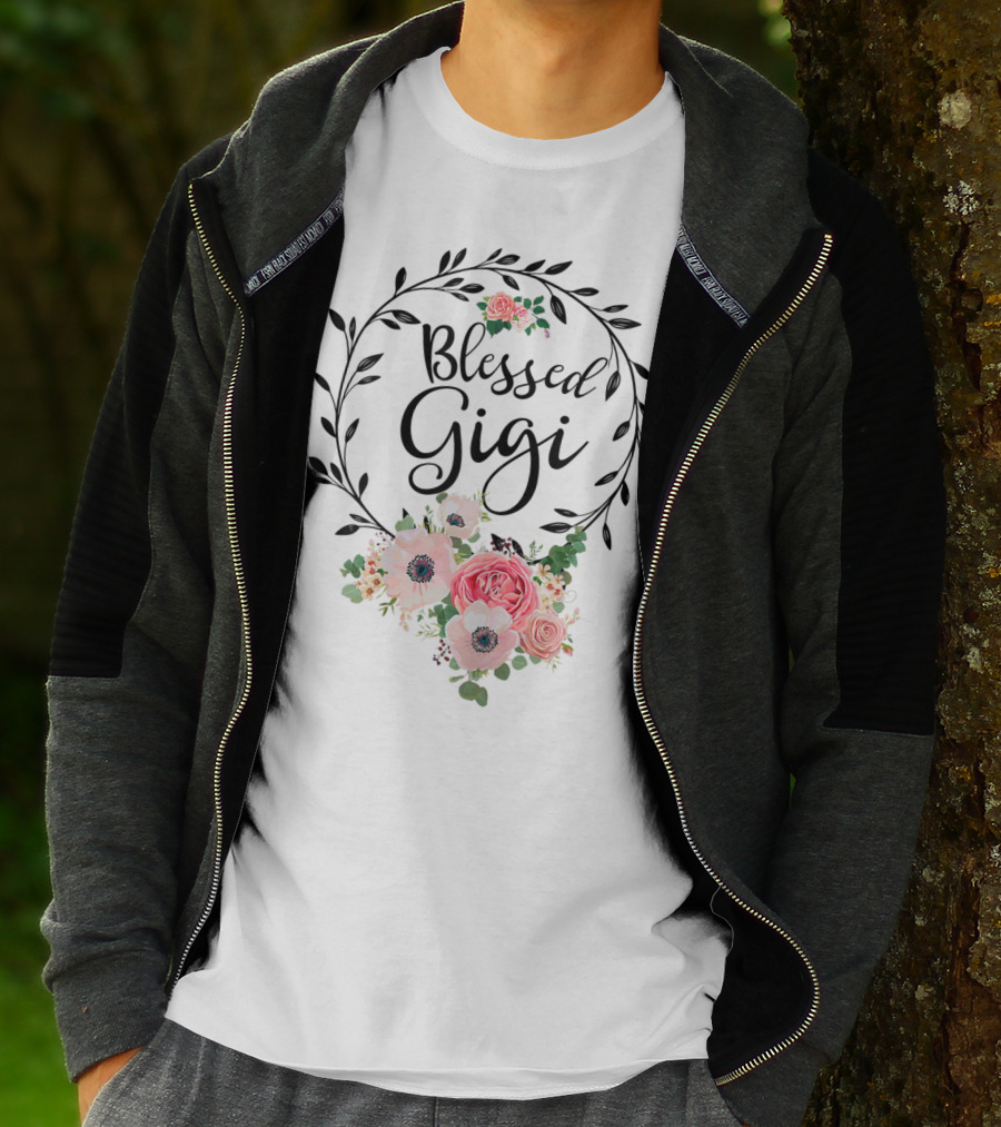 Blessed Gigi Floral Grandma Mother's With Pink And White Flowers T-Shirt