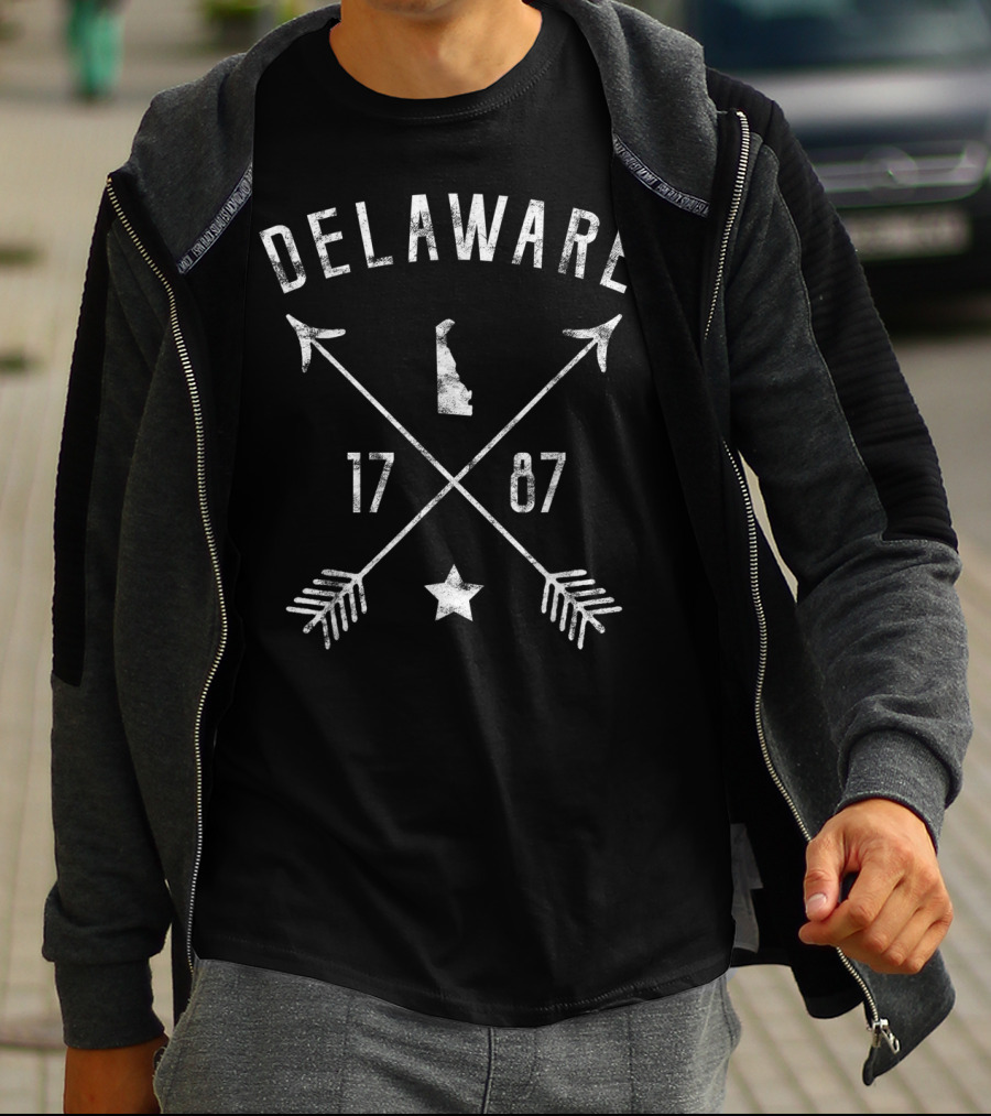 Delaware 1787 Vintage Home State Arrows T-Shirt