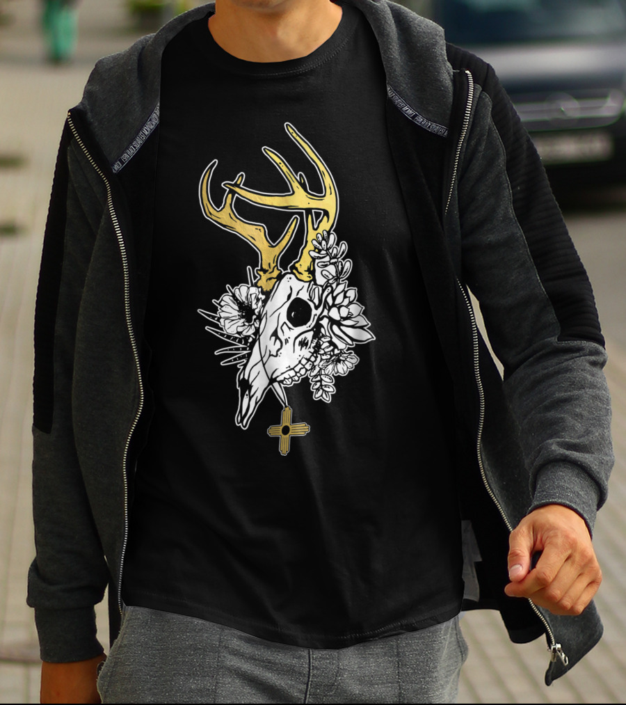 Zia Symbol With Deer Skull And Succulents Southwest Native T-Shirt