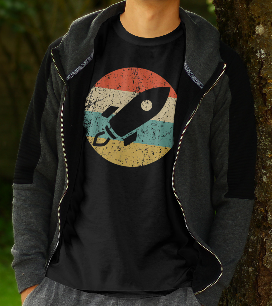 Astronau Vintage Space Ship Retro Rocket Stripes T-Shirt