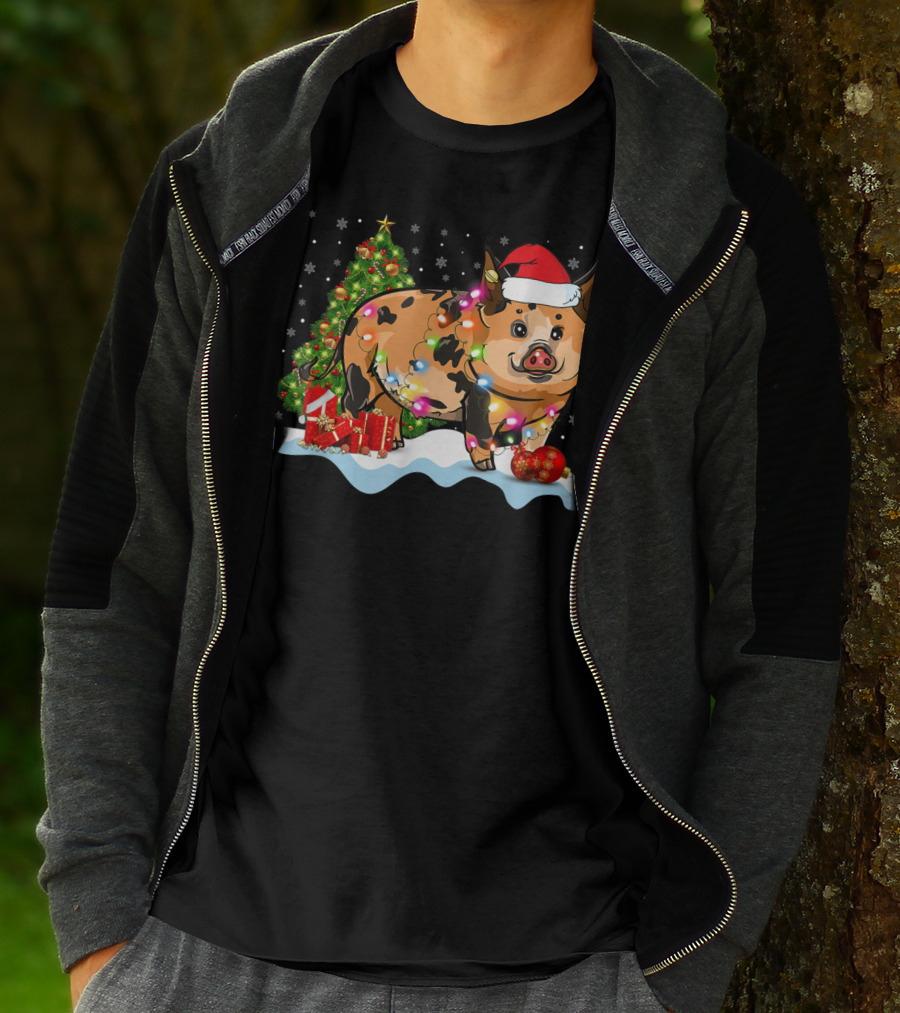 Kunekune Pig Santa Hat Christmas Tree Lights Snowflakes T-Shirt