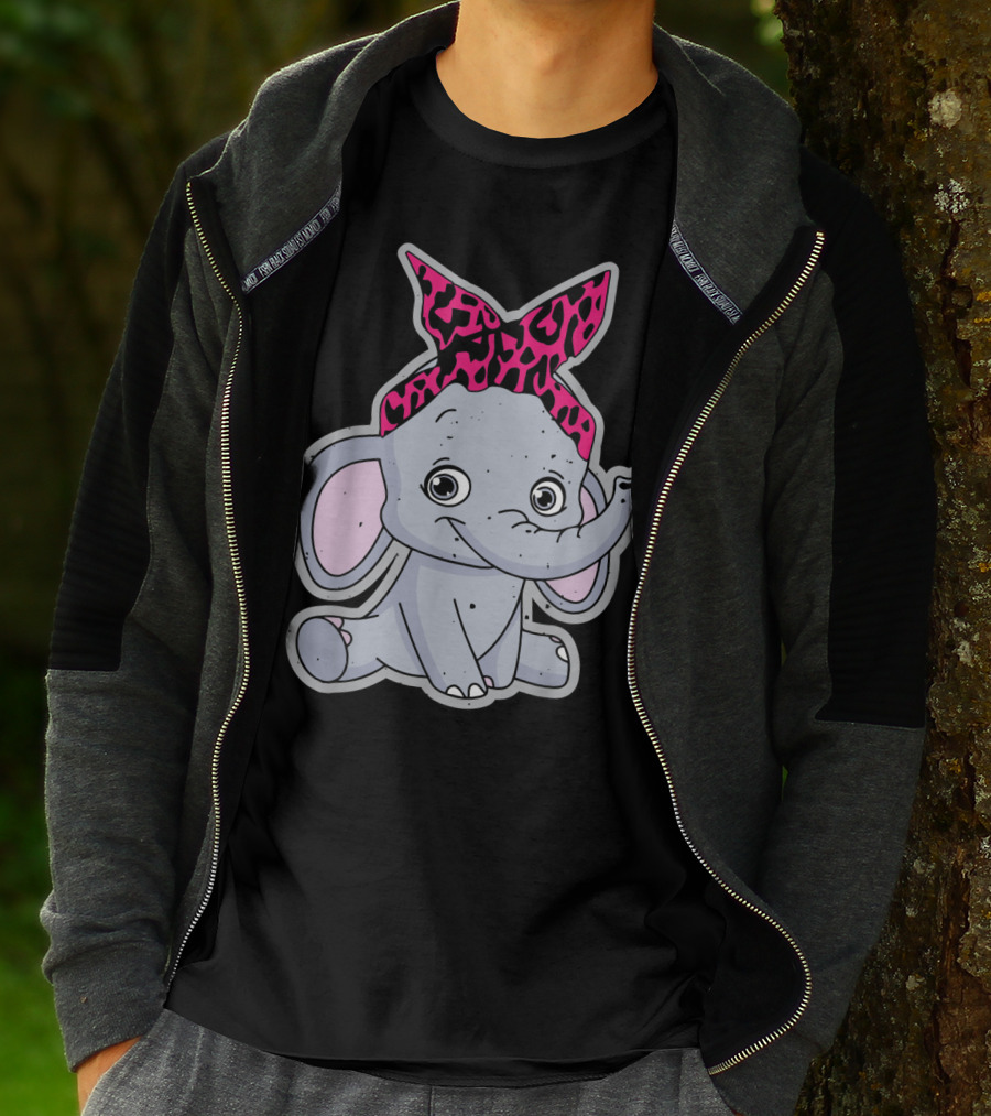 Elephants Cute Cartoon With Pink Leopard Bow T-Shirt