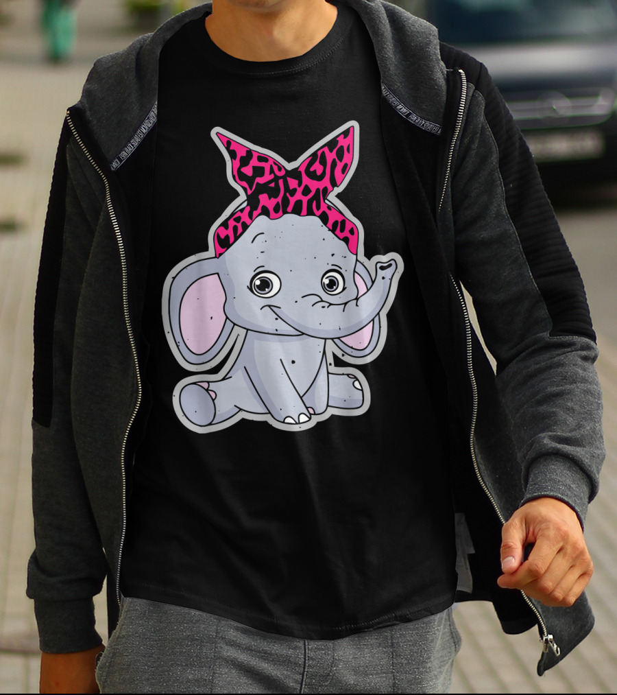 Elephants Cute Cartoon With Pink Leopard Bow T-Shirt