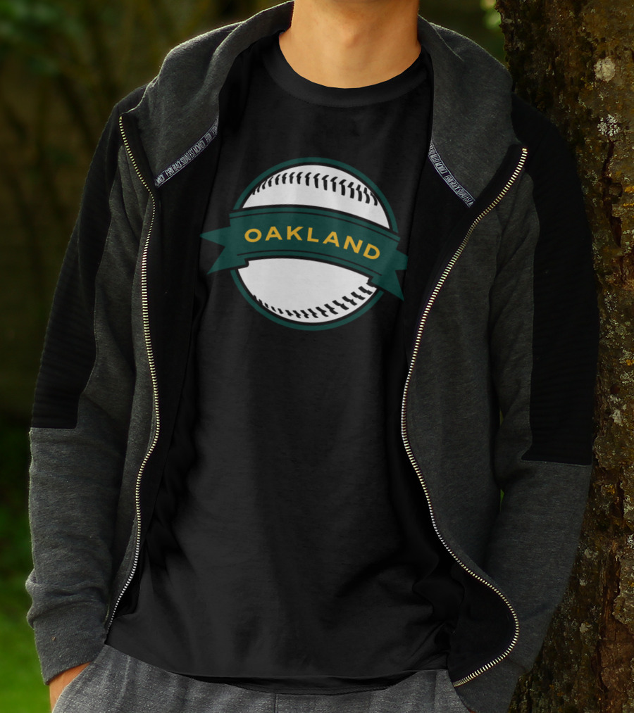 Retro Oakland Baseball Oak Home Game Iconic Baseball Badge T-Shirt