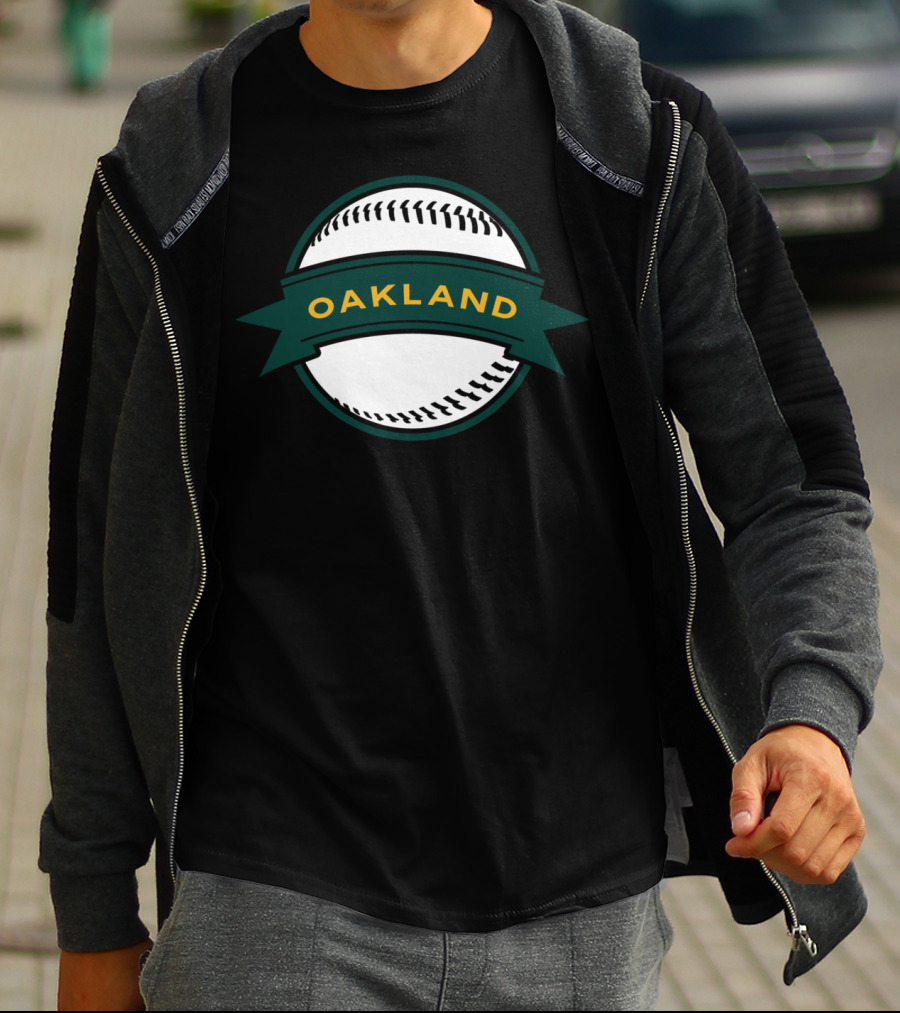 Retro Oakland Baseball Oak Home Game Iconic Baseball Badge T-Shirt
