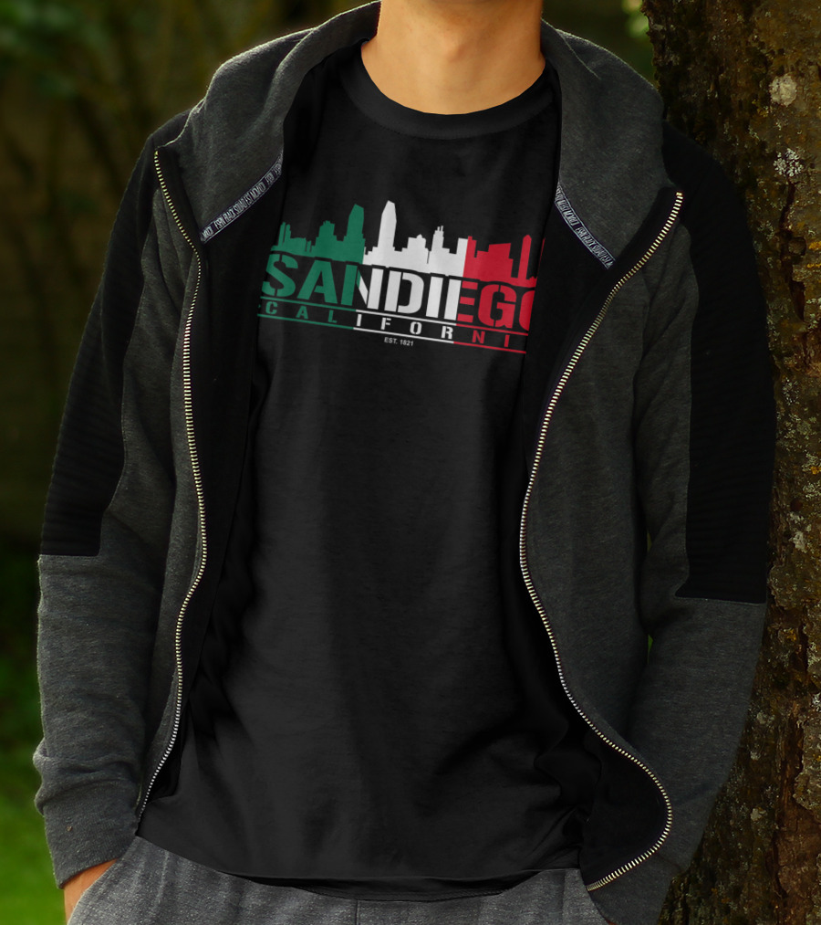 San Diego California Skyline Est. 1821 Classic Look T-Shirt