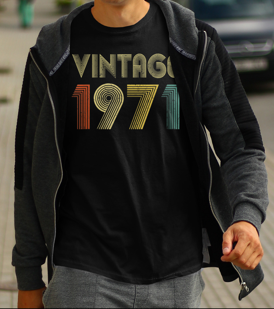 Vintage 1971 Birthday Retro Style 49th T-Shirt