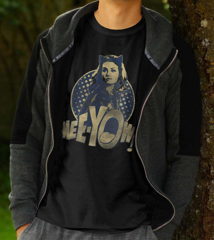 Batman Classic TV Series Catwoman Meeyow Iconic T-Shirt