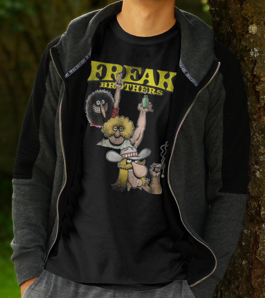Freak Brothers Three Freaks Peace Cigar And Bottle T-Shirt