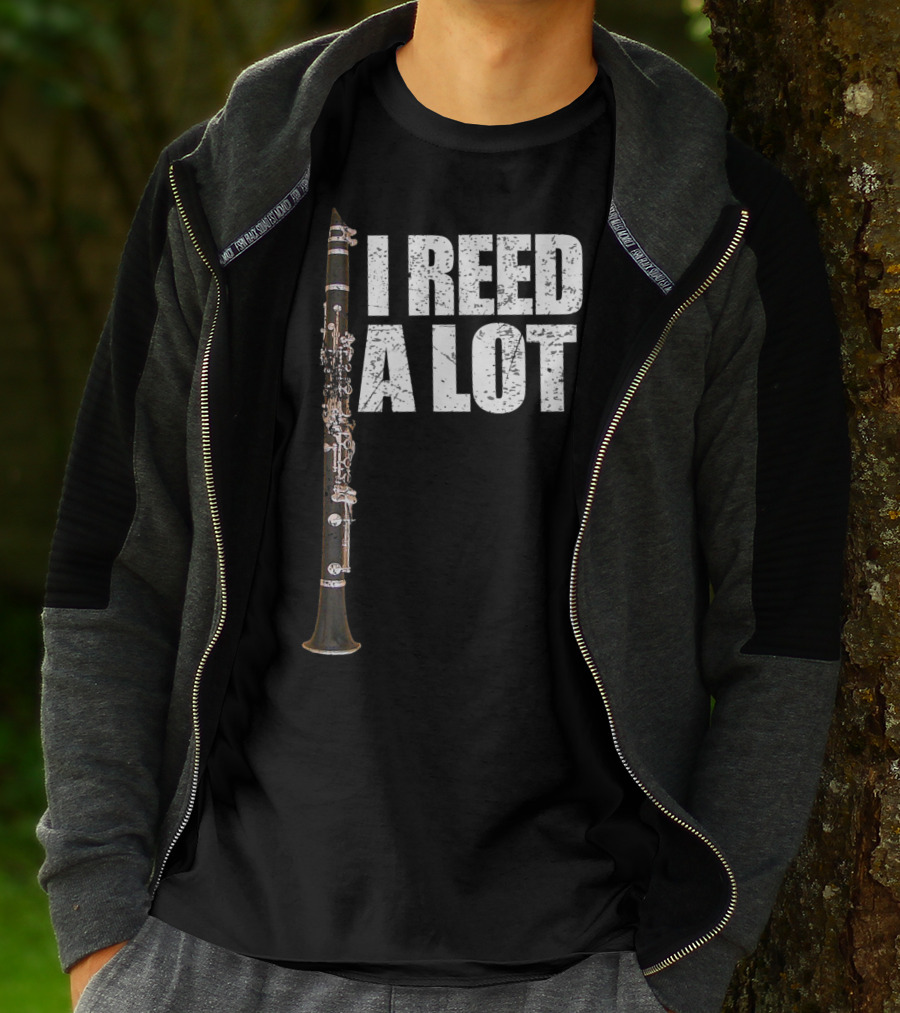 I Reed A Lot Clarinet Pun With Musical Instrument Image T-Shirt