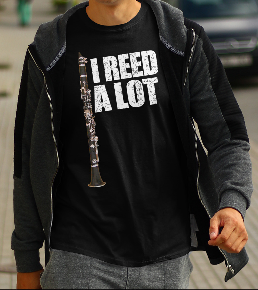I Reed A Lot Clarinet Pun With Musical Instrument Image T-Shirt