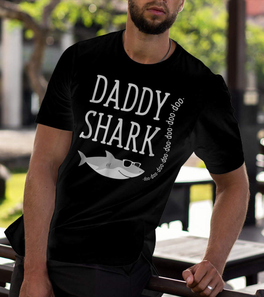 Daddy Shark Doo Doo Sunglasses T-Shirt
