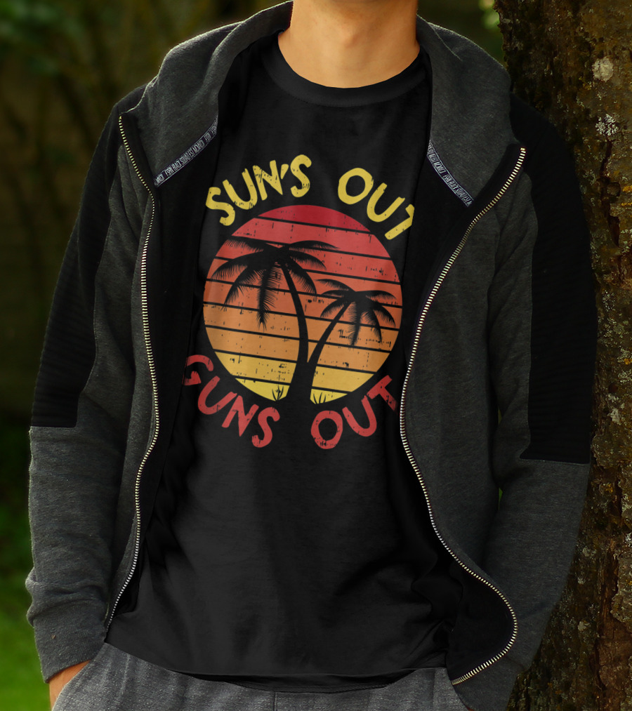 SUN'S OUT GUNS OUT Palm Beach 80s Summer Vacation Retro Tropical Sunset T-Shirt