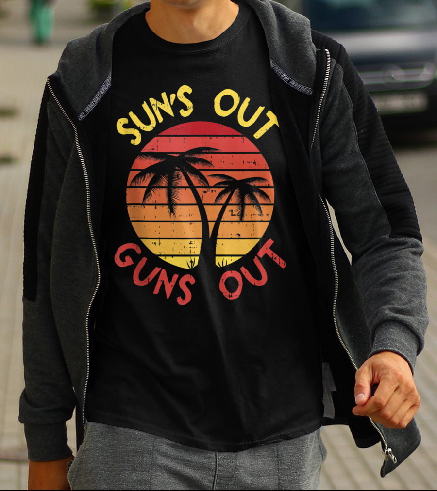 SUN'S OUT GUNS OUT Palm Beach 80s Summer Vacation Retro Tropical Sunset T-Shirt