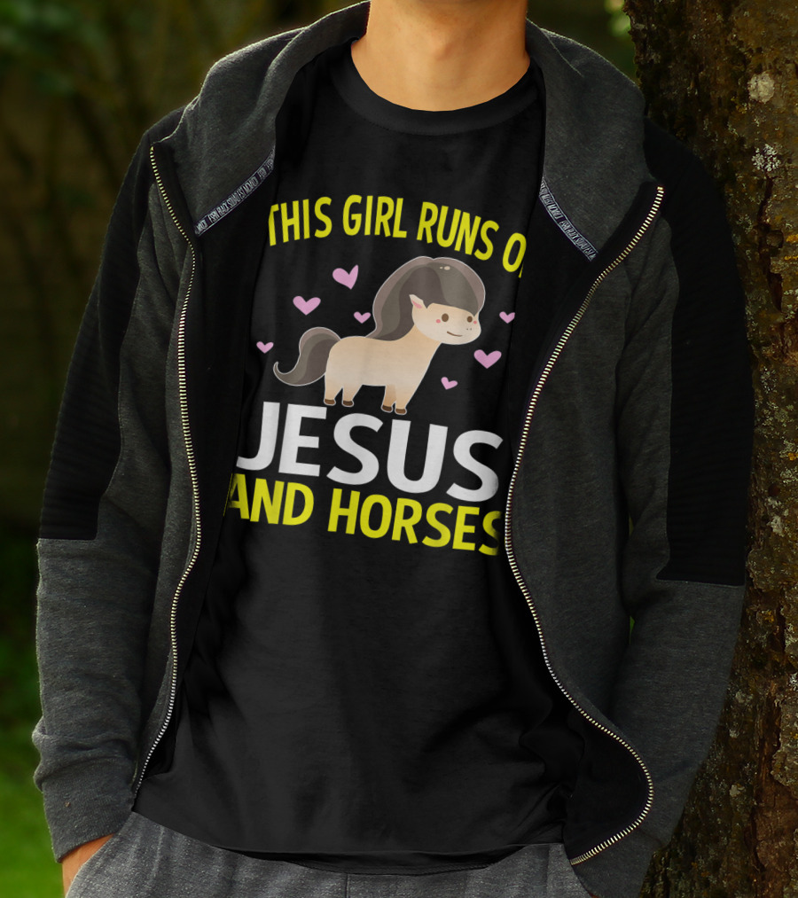 This Girl Runs On Jesus And Horses Hearts Cute Horse T-Shirt