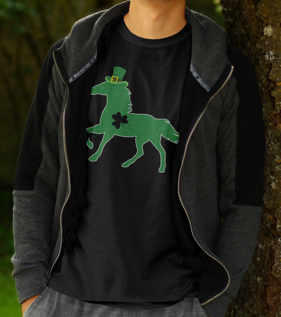 Funny Green Horse With Shamrock St Patrick's Day T-Shirt