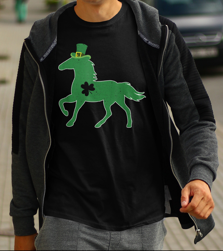 Funny Green Horse With Shamrock St Patrick's Day T-Shirt