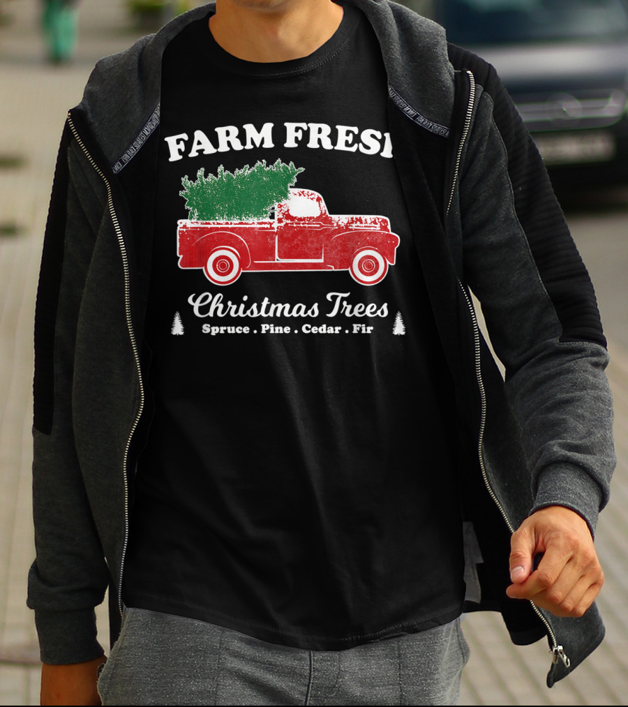 Farm Fresh Classic Red Truck Christmas Trees Spruce Pine Cedar Fir T-Shirt
