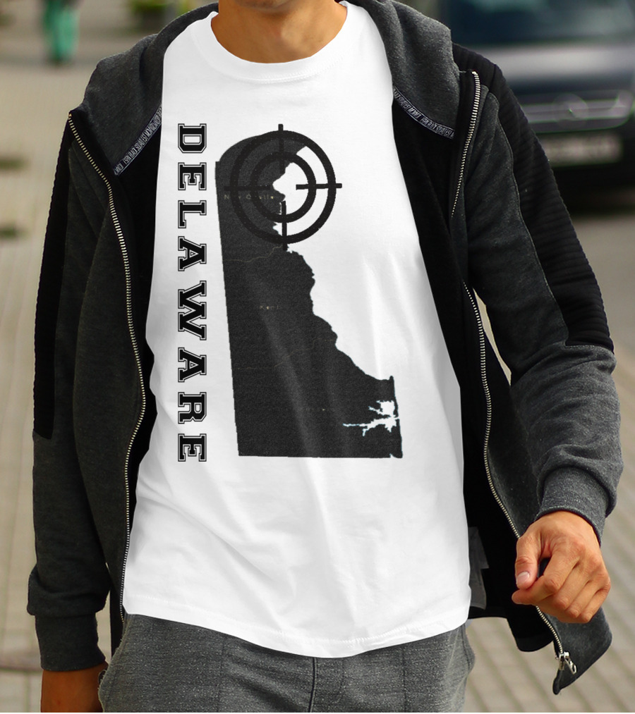 Delaware Maps Vintage Classic Style With Compass Target T-Shirt