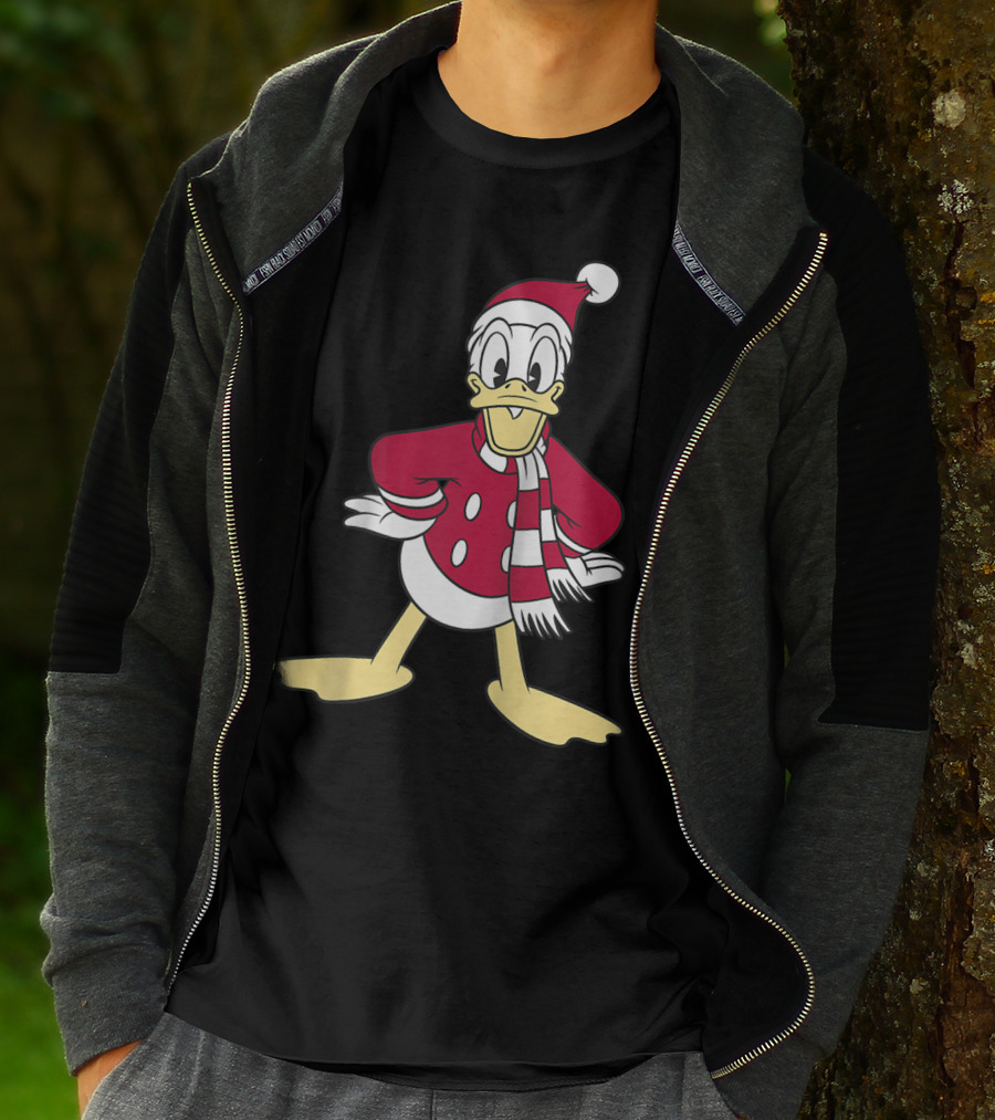 Disney Donald Duck Christmas Classic Portrait Santa Suit And Scarf T-Shirt