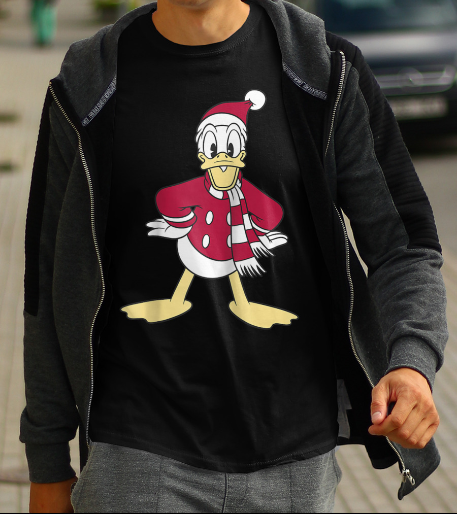 Disney Donald Duck Christmas Classic Portrait Santa Suit And Scarf T-Shirt