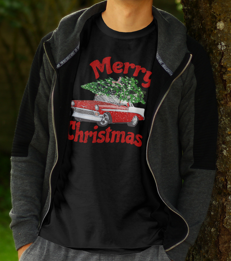 Merry Christmas Vintage Classic Car With Christmas Tree T-Shirt