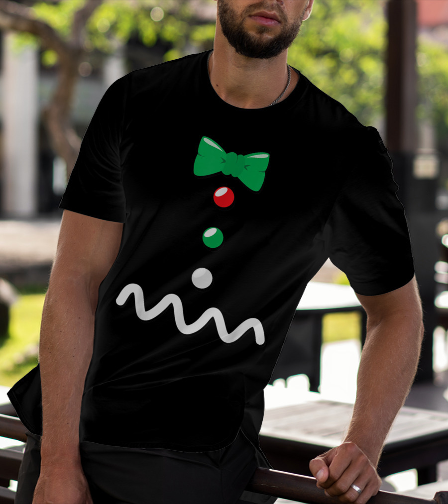 Gingerbread Man Christmas Bow Tie Décor T-Shirt