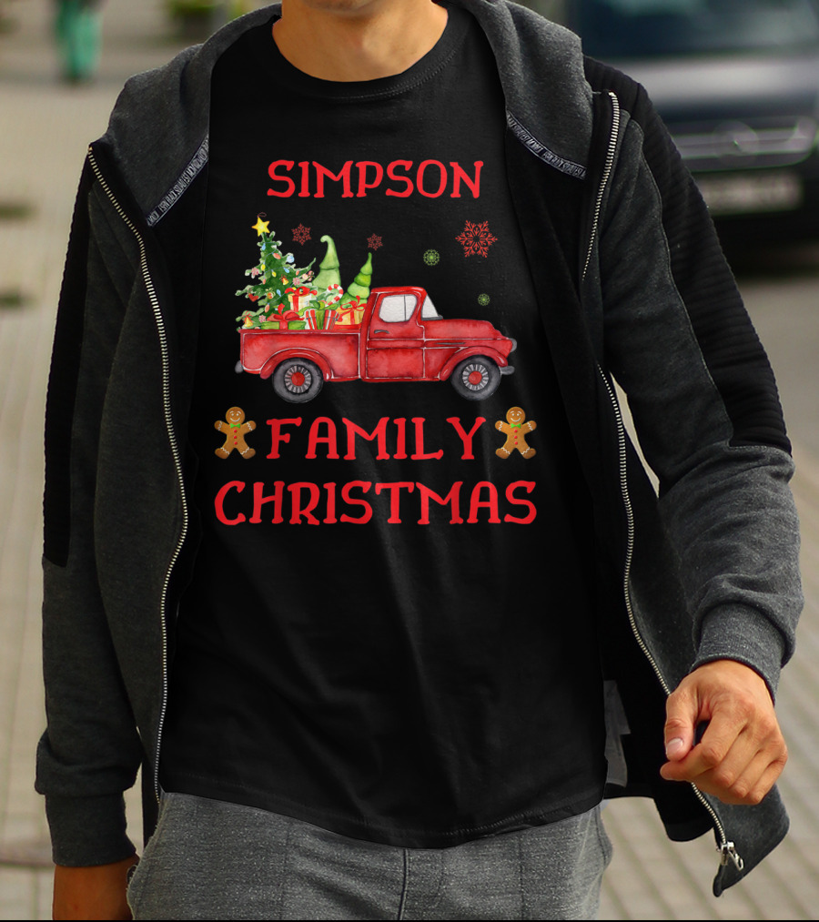 Simpson Family Christmas Old Red Truck With Tree And Gingerbread Men T-Shirt