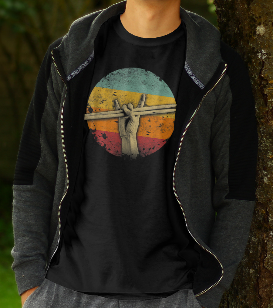 Rock Drummer Hand Sign Drumsticks Percussion Lover Retro Circle T-Shirt