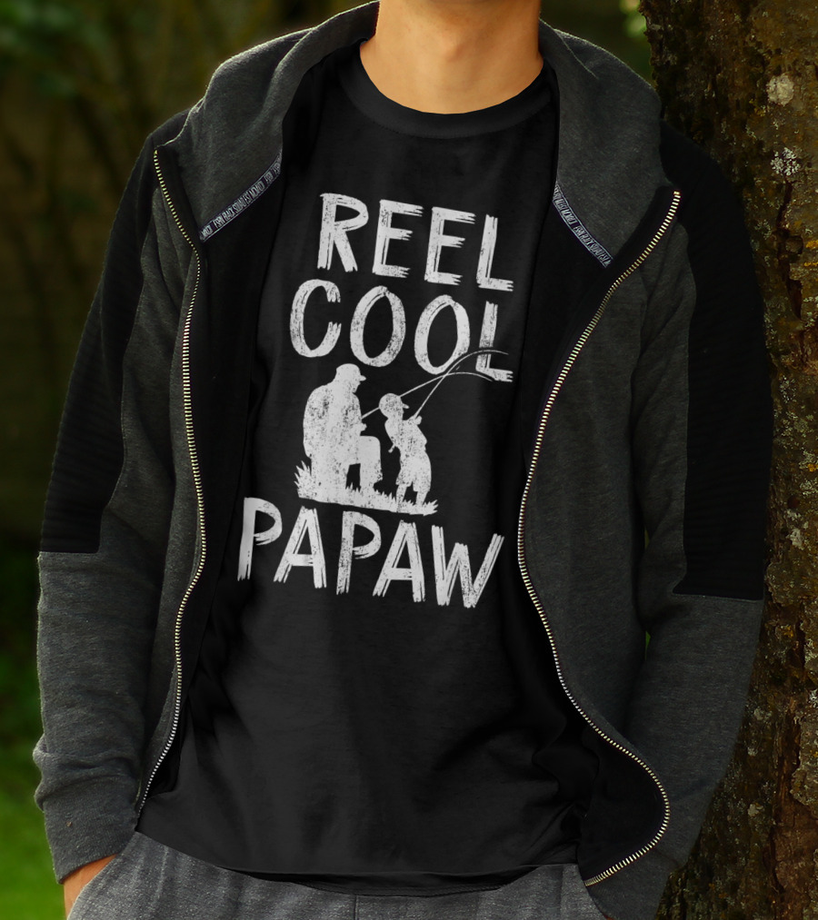 Reel Cool Papaw Father's Day Fishing T-Shirt