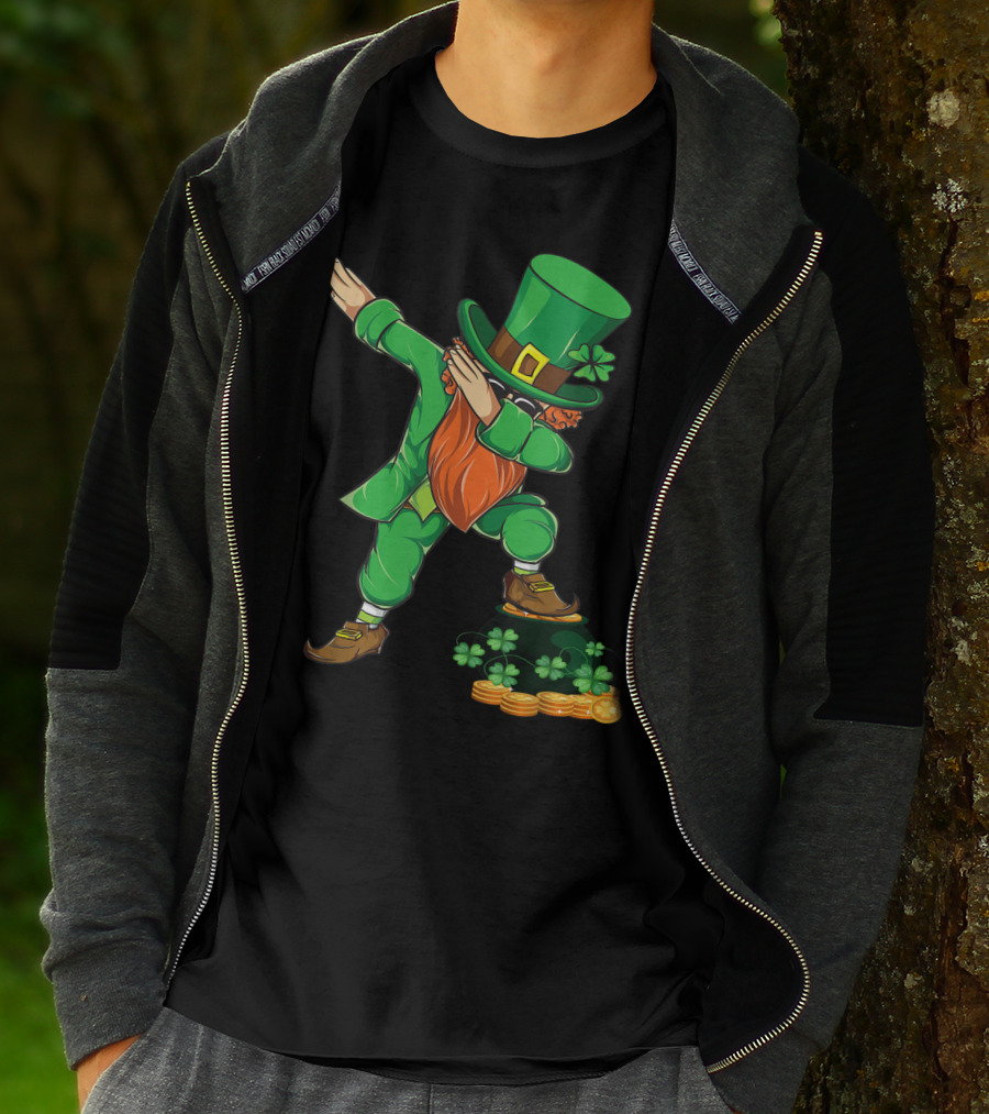 St Patricks Day Dabbing Leprechaun With Shamrocks And Gold Coins T-Shirt