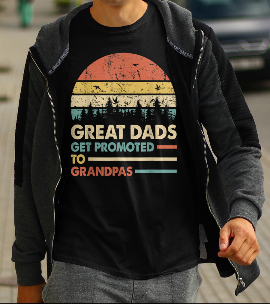 Great Dads Get Promoted To Grandpas Retro Sunset Forest T-Shirt