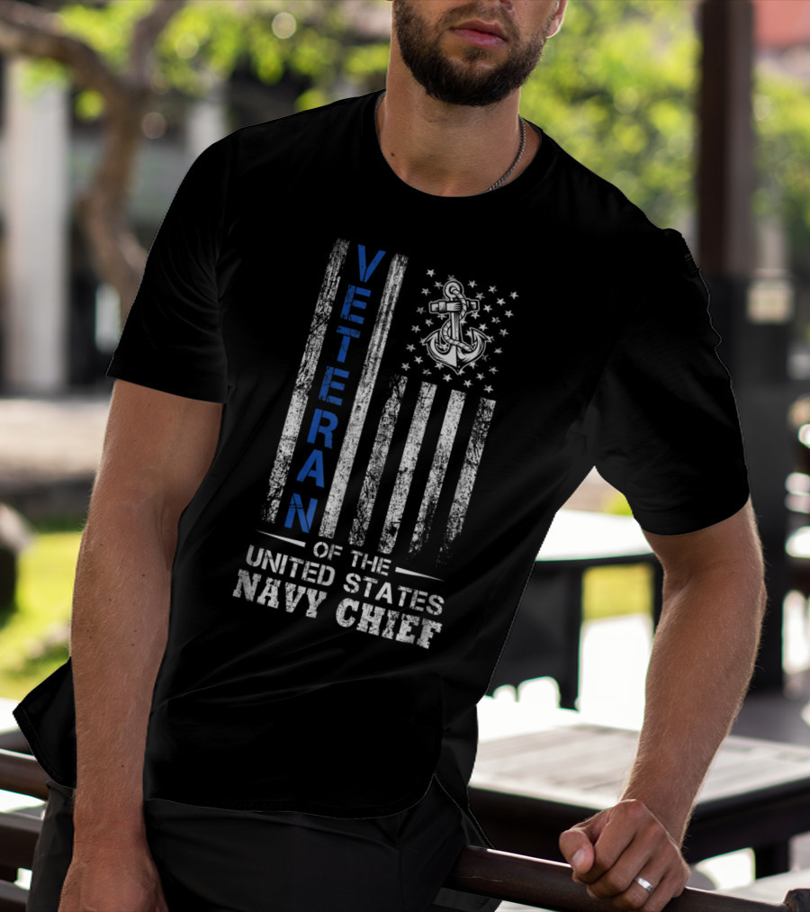 Veteran Of The United States Navy Chief With Anchor And American Flag T-Shirt