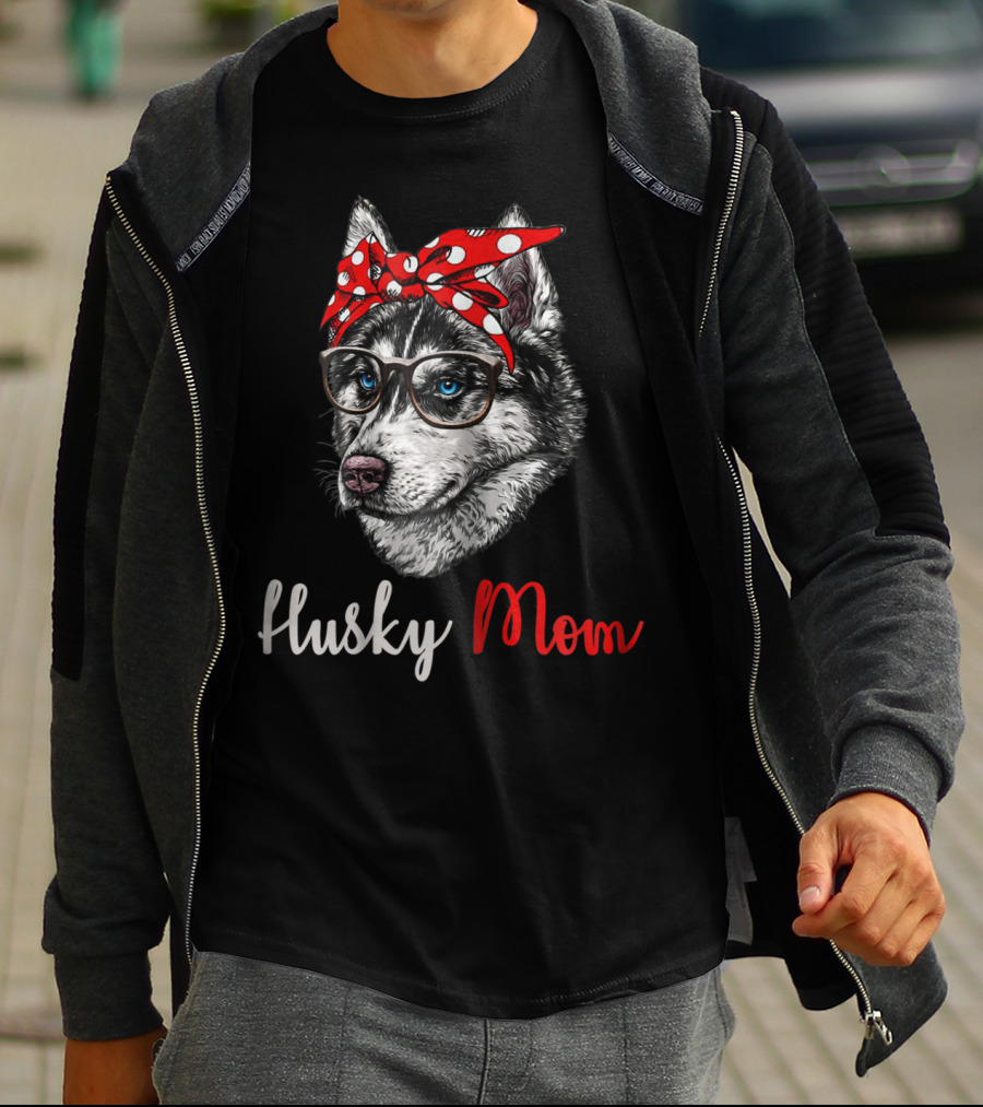 Husky Mom Funny Bandana Glasses Dog T-Shirt