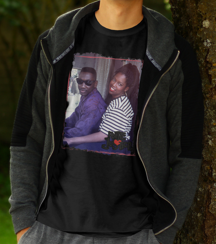 Poetic Justice Photograph With Iesha And Chicago Sitting Together T-Shirt