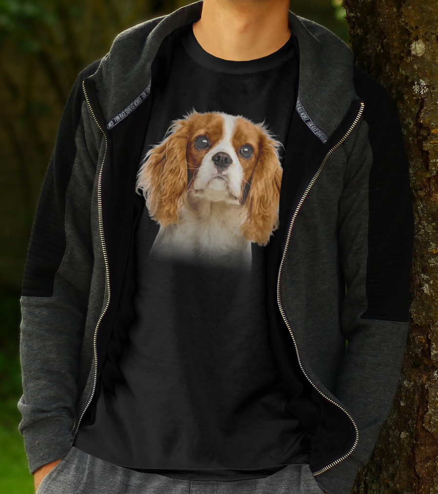 Cavalier King Charles Spaniel Face Close-Up Image T-Shirt