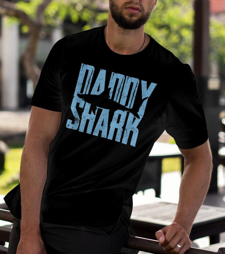 Daddy Shark Father's Day Gift Mens T-Shirt