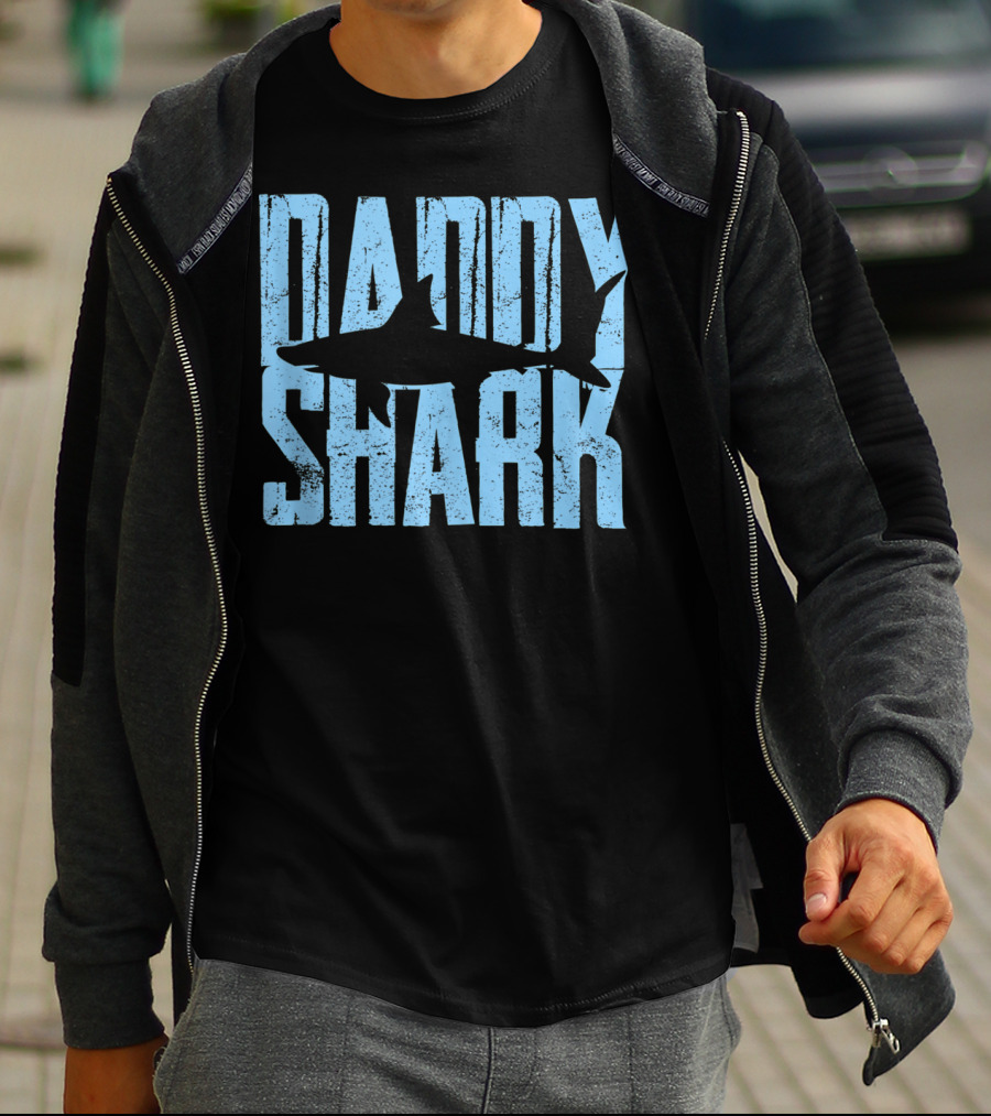 Daddy Shark Father's Day Gift Mens T-Shirt