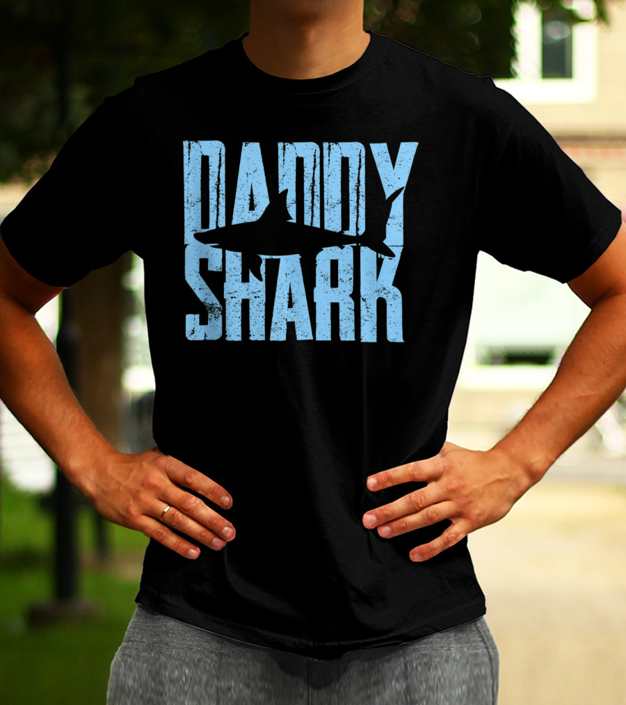 Daddy Shark Father's Day Gift Mens T-Shirt