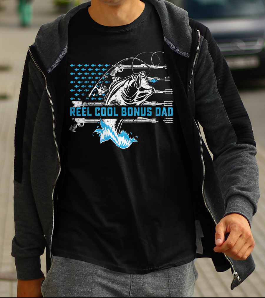 Reel Cool Bonus Dad Fishing America Fishe Hooks Waves T-Shirt