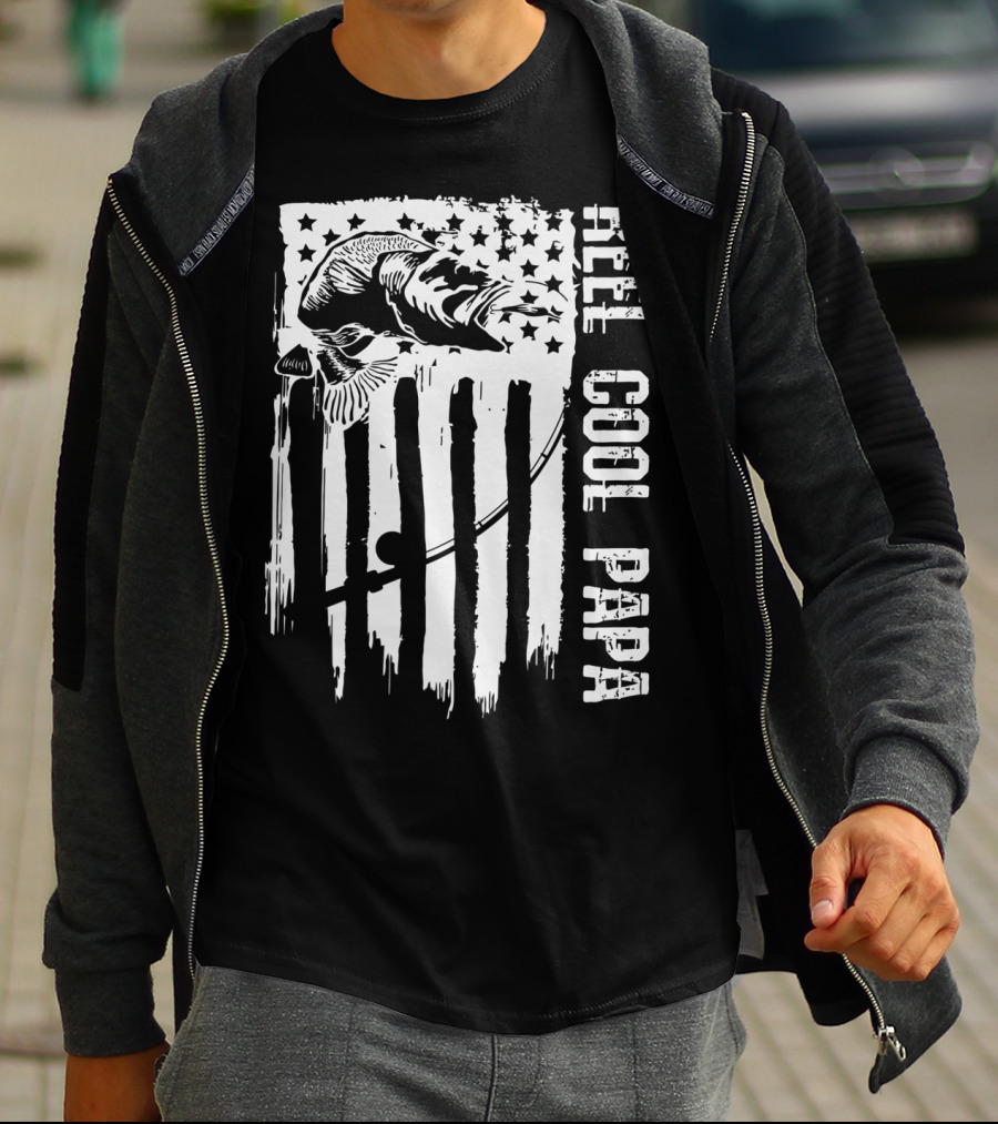 Reel Cool Papa Fishing Patriotic American Flag T-Shirt