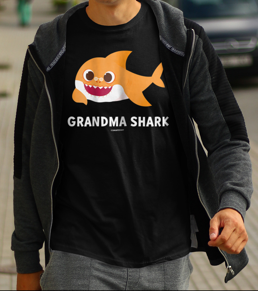 Grandma Shark Pinkfong SmartStudy Official Merchandise T-Shirt