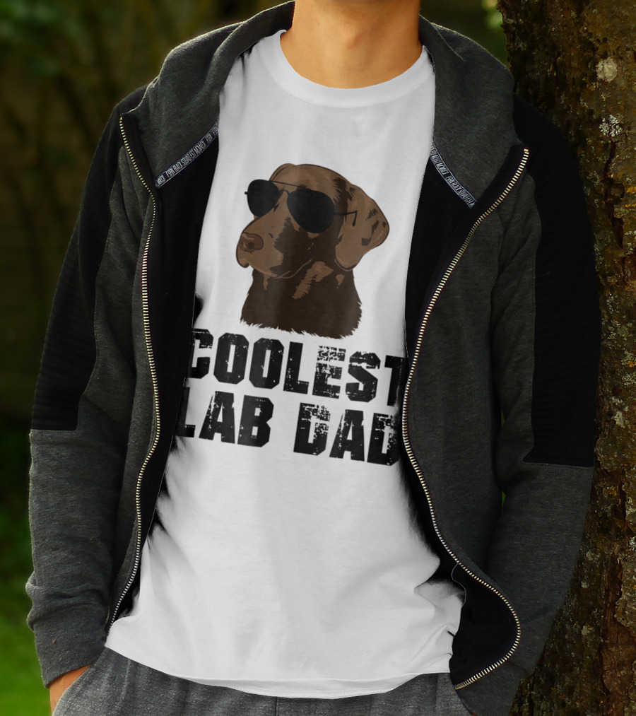 Coolest Lab Dad Funny Chocolate Labra Wearing Sunglasses T-Shirt